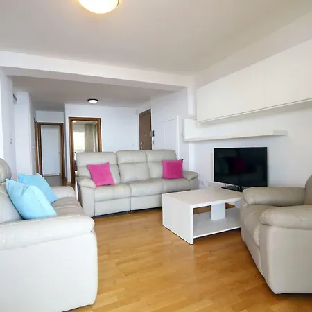 Savoya Apartment