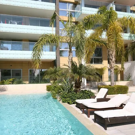 Savoya Apartment *